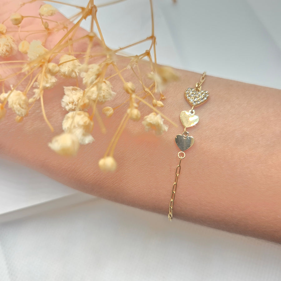 Gold-Toned Single-Layer Heart Bracelet