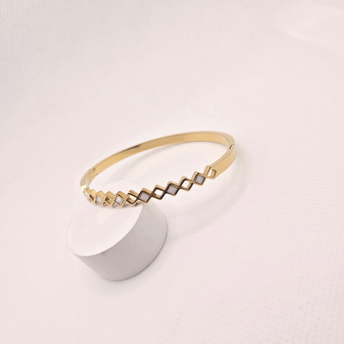 Gold-Toned Geometric Open Diamond Bangle
